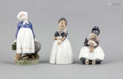 Three girls figurines, Royal Copenhagen, marks 1970-80s, Amager girl knitti