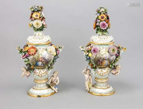 Pair of potpoire-vases with cupids, Meissen, marks 1850-1924, 1st W., desig