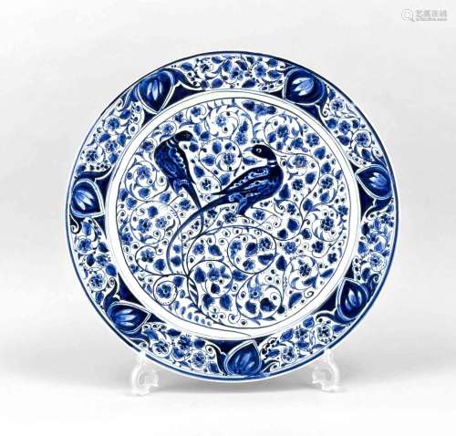 Large Delft blue plate (Royal Delft), Holland 20th century, painting blue o
