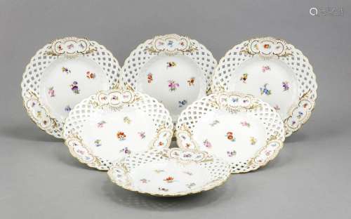 Six perforated plate, Meissen, mark 1850-1924, 1st quality, polychrome pain