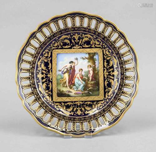 Breakthrough bowl, imitation-mark Meissen, 19th century, in the mirror rese