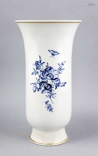 Large vase, Meissen, 1950s, 2nd quality, cup shape, blue flowers and insect