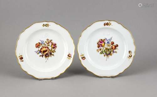 2 Dessertteller, Meissen, um 1890 und 1920, 1. Wahl, bunte Blumenbemalung m