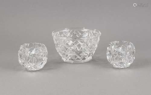 Set of three pieces glass, 20th cent., Tiffany & Co., pair of lanterns, rou