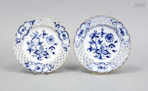 Two small basket plates, Meissen, 1850-1886, 1st quality, decor onion patte