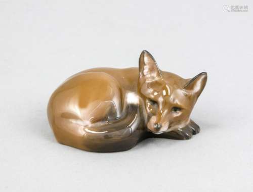 Small lying fox, Rosenthal, mark after 1957, designed by Anton Sinkó in 193