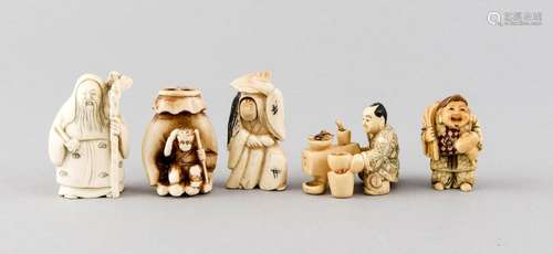 5 Netsuke, Japan, 5 x Bein, bis 5,5 cm