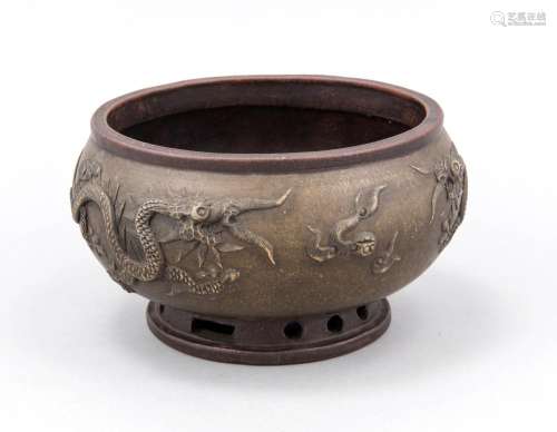 A Chinese bowl, 19th/20th century, circular, bulbous form, decorated with t