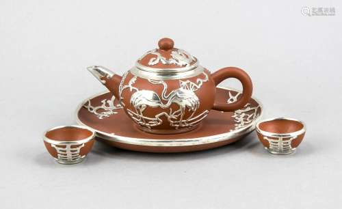 Dolls tea service with crane decoration, China, 20th century, teapot and tw
