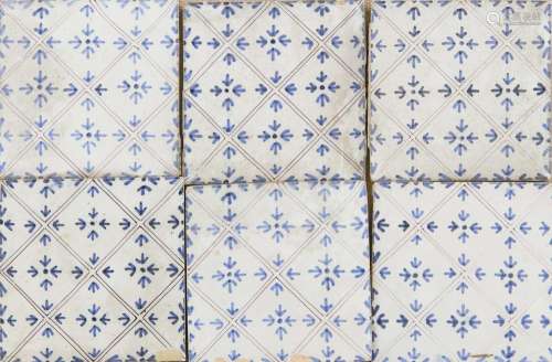 30 Fliesen, Holland, 19. Jh., Gitter mit blauen Strichornamenten, 13 x 13 c