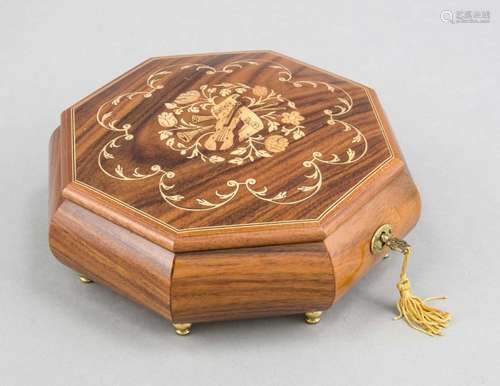 Octagonal music box, bez. ''Superstar Switzerland, Romance Beethoven, origi