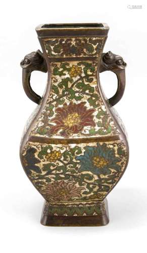 Square cloisonné vase, China, 19./20. Century, bronze carcass, decor with p