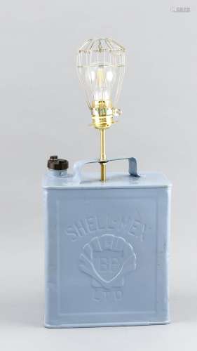 Shell mounted oil can (shell), English power plug, h. 55 cm