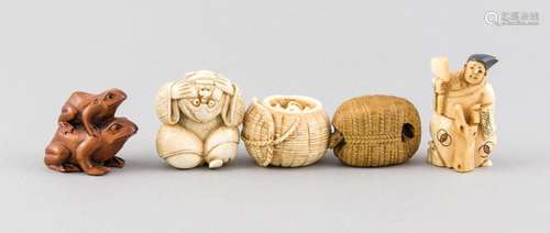 5 Netsuke, Japan, 4 x Bein, 1 x Buchs, bis 4,5 cm