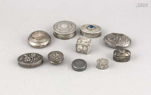 Seven pill boxes, around 1900, silver different fineness, with relief or en