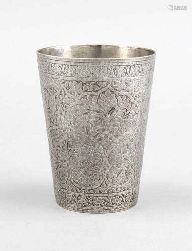 Beaker, presumably Orient, 20th cent., silver tested, conical shape, wall w