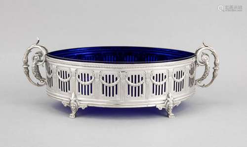 Jardiniere, early 20th century, plated, on 4 paw feet, straight wall, sidel