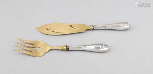 Two pieces Art Nouveau fish serving cutlery, German, around 1910, silver 80
