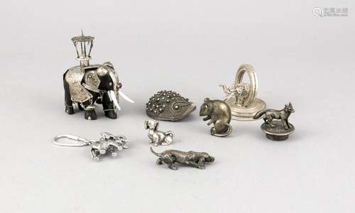 Compilation of eight animal figures, mostly plated, 1 silver 835/000, eleph