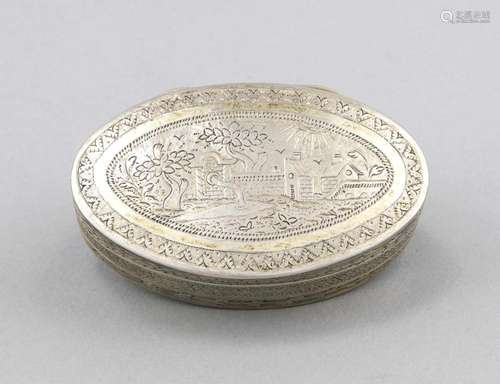 Oval Pillbox, 19th cent., marked silver, partly gilded, straight body, hing