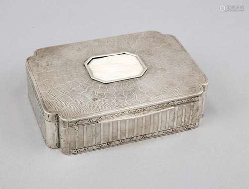 Rectangular box, German, around 1920, silver 935/000, curved corners, strai