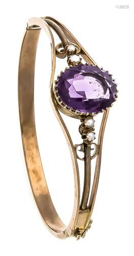 Amethyst Orient Pearl Bangle Gold, circa 1900, with an oval fac. Amethyst 1