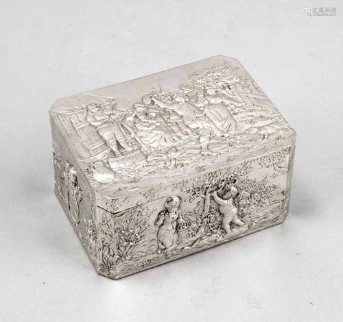 Rectangular lidded box, around 1900, presumably low alloyed silver, gilding