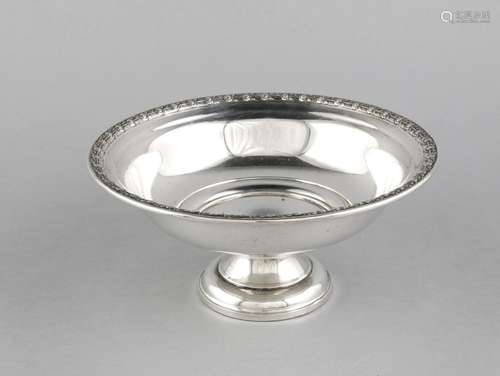 Round bowl, USA, 20th century, hallmarked Revere Silversmiths, Brooklyn, Ne