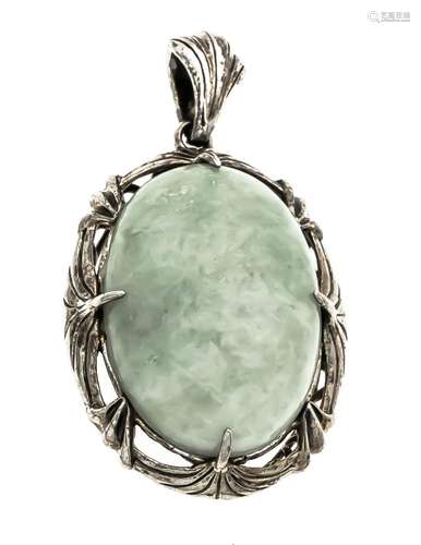 Jade Pendant Silver 925/000 Jade of Yesterday with an oval jade cabochon 27