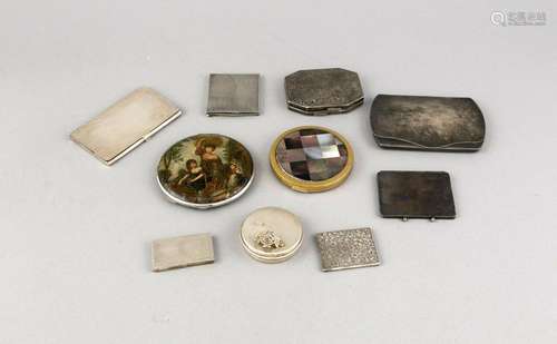 Ten cases and boxes, 20th cent., predominantly silver, different shapes and