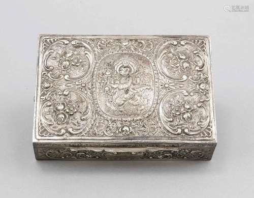 Rectangular lidded box, early 20th century, silver 800/000, interior gildin