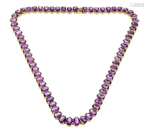 Amethyst necklace GG 750/000 with fine oval fac. Amethysts 7 x 5 mm in very