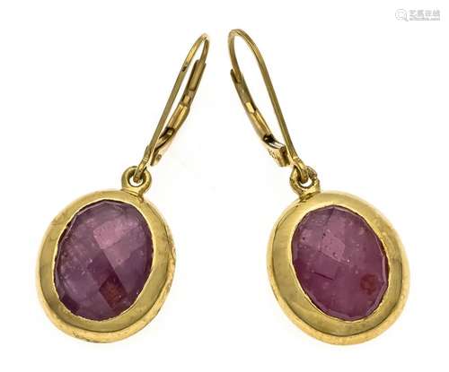 Ruby Earrings Silver 925/000 gold plated, each with a fac. Ruby 11 x 8 mm i