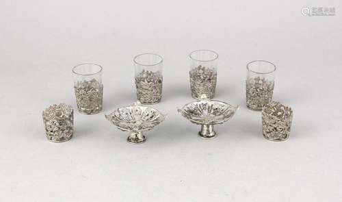 Six liquor beakers, 20th century, silver tested, round stand slightly conic