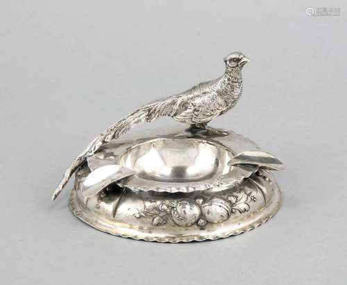 Round ashtray with pheasant, around 1900, silver tested, wall with relief d