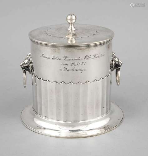 Lidded box, England, 1912, hallmarked William Hutton & Sons, Sheffield, Ste