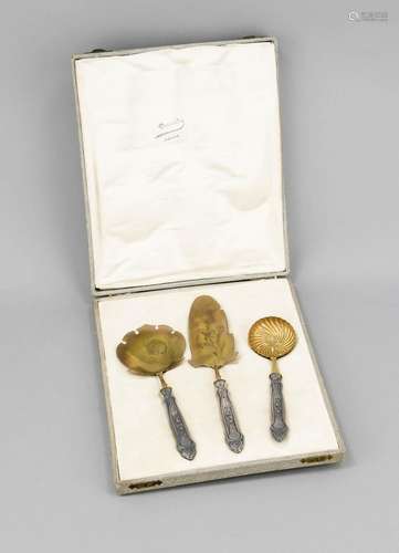 Three-piece Art Nouveau ice cutlery, around 1900, silver tested, filled han