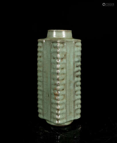 Ming Antique Celadon Glazed Vase