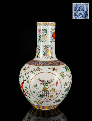 19th Taokuang Mark Famille Rose Vase