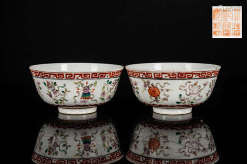 A Pair of 18th Antique Famille Rose Bowls