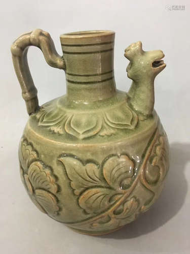 A YUE KILN CELADON GLAZE CHICKEN-HEAD TEAPOT