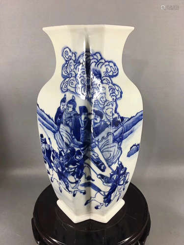 A BLUE&WHITE STORY DESIGN GUANYIN VASE