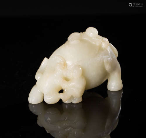 A HETIAN JADE CARVED BOYS AND COWS ORNAMENT