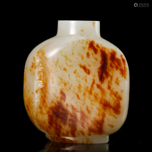 CHINESE WHITE JADE SNUFF BOTTLE