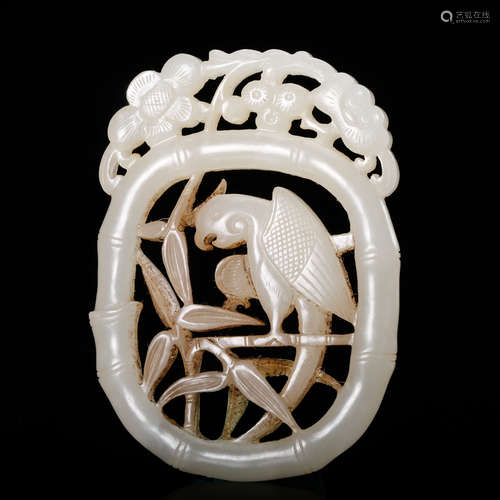 CHINESE WHITE JADE CARVED PARROT PENDANT