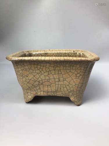 A GE KILN SQUARE POT