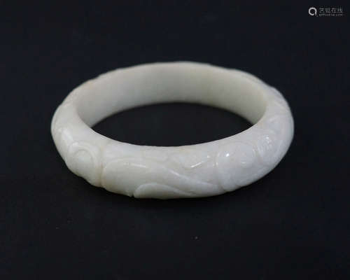 A GU JADE BRACELET