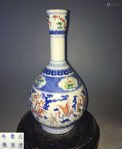 A BLUE AND WHITE DOUCAI BOTTLE VASE