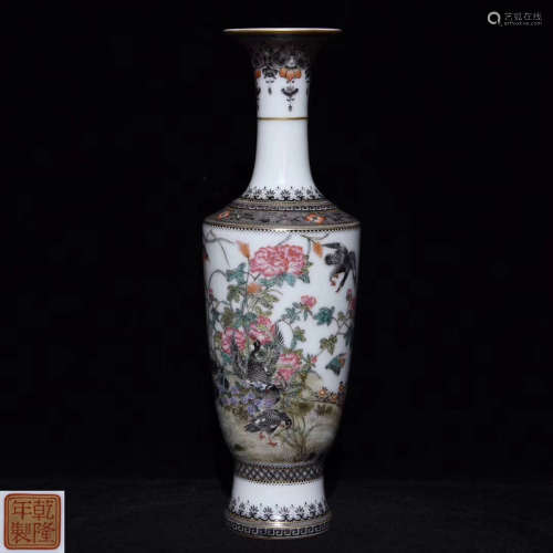 A FAMILLE-ROSE BIRD&FLORAL PATTERN VASE WITH MARK