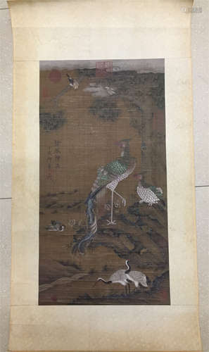 CHINESE SCROLL PAINTING OF BIRDS AROUND PHOENIX